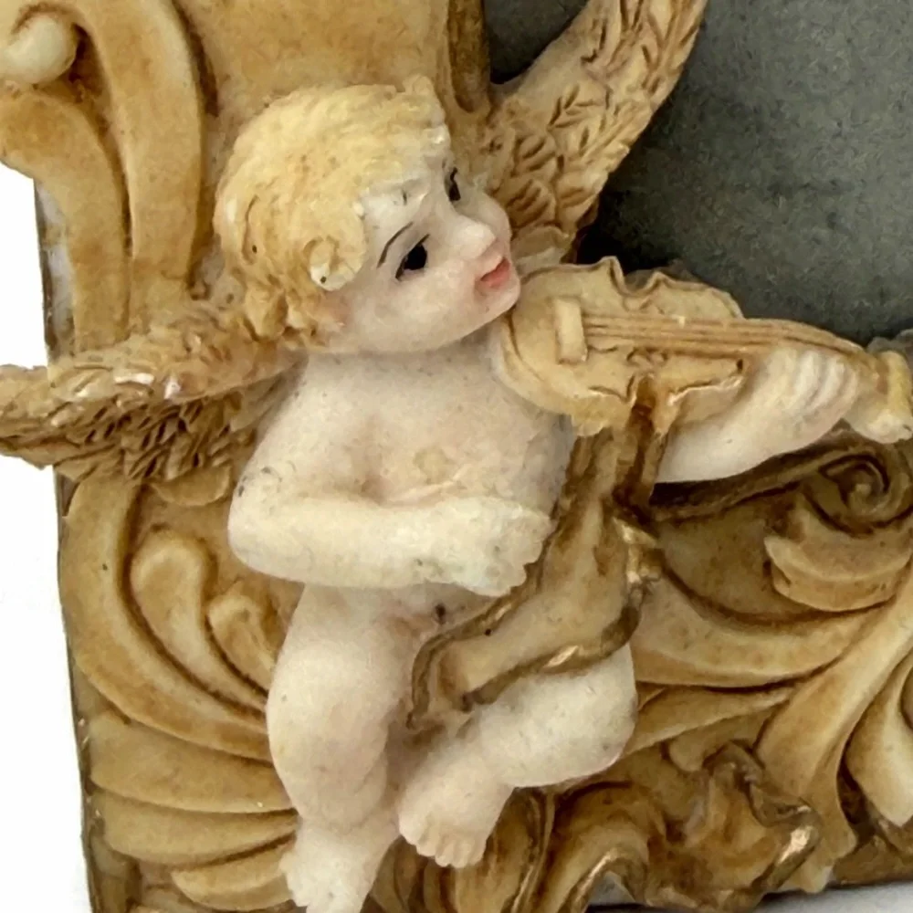 Cherubs Small Ceramic Picture Frame